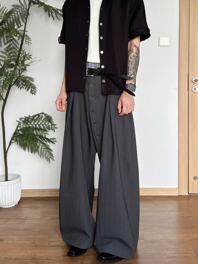Loose Fit Pleated Buttoned Pants