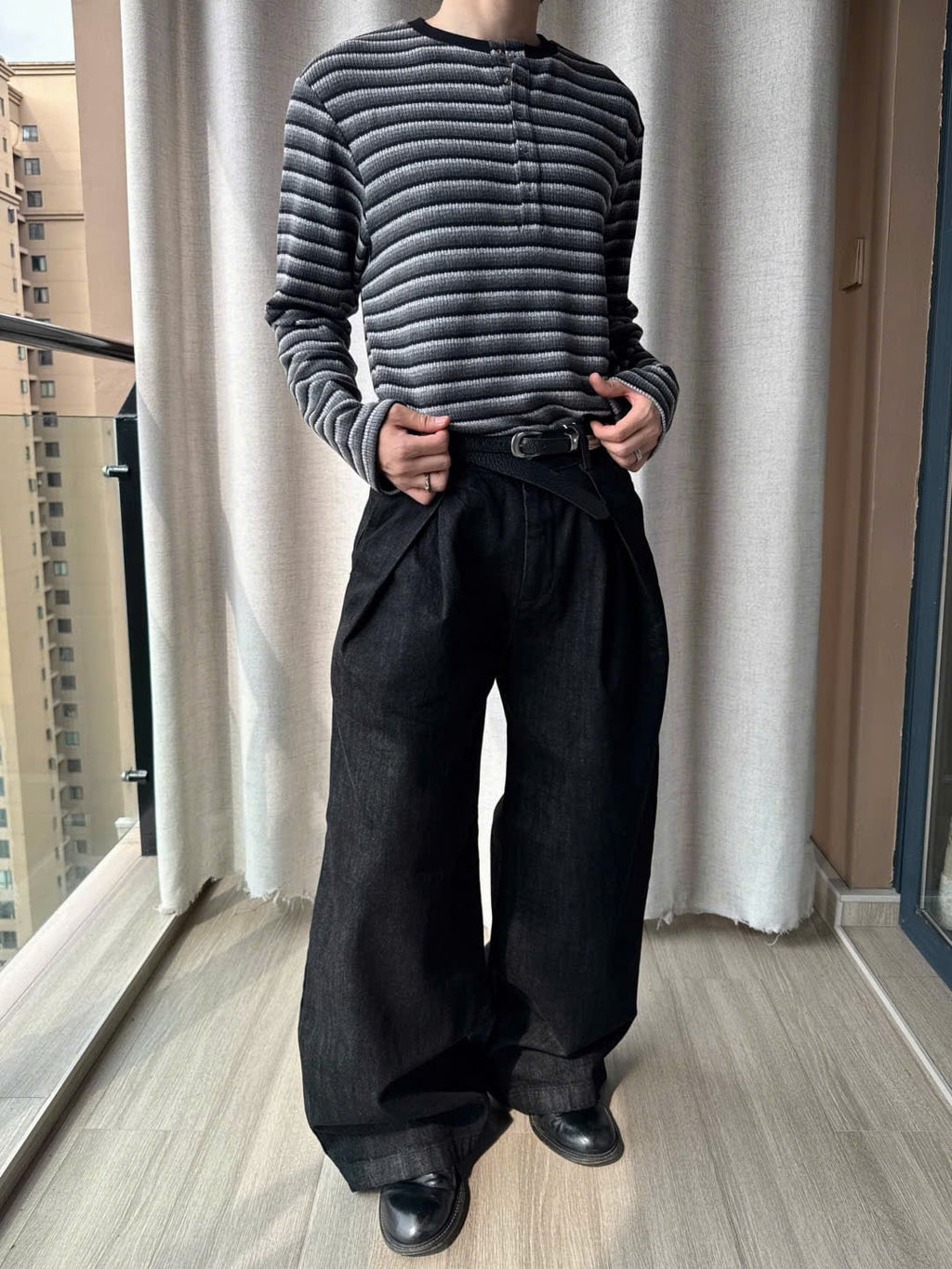 Pleated Baggy Denim