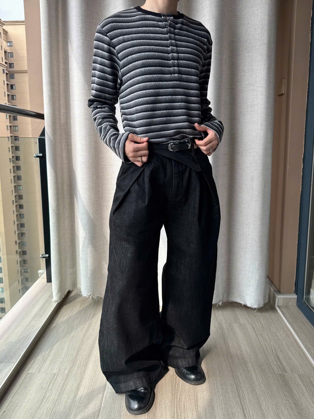 Pleated Baggy Denim
