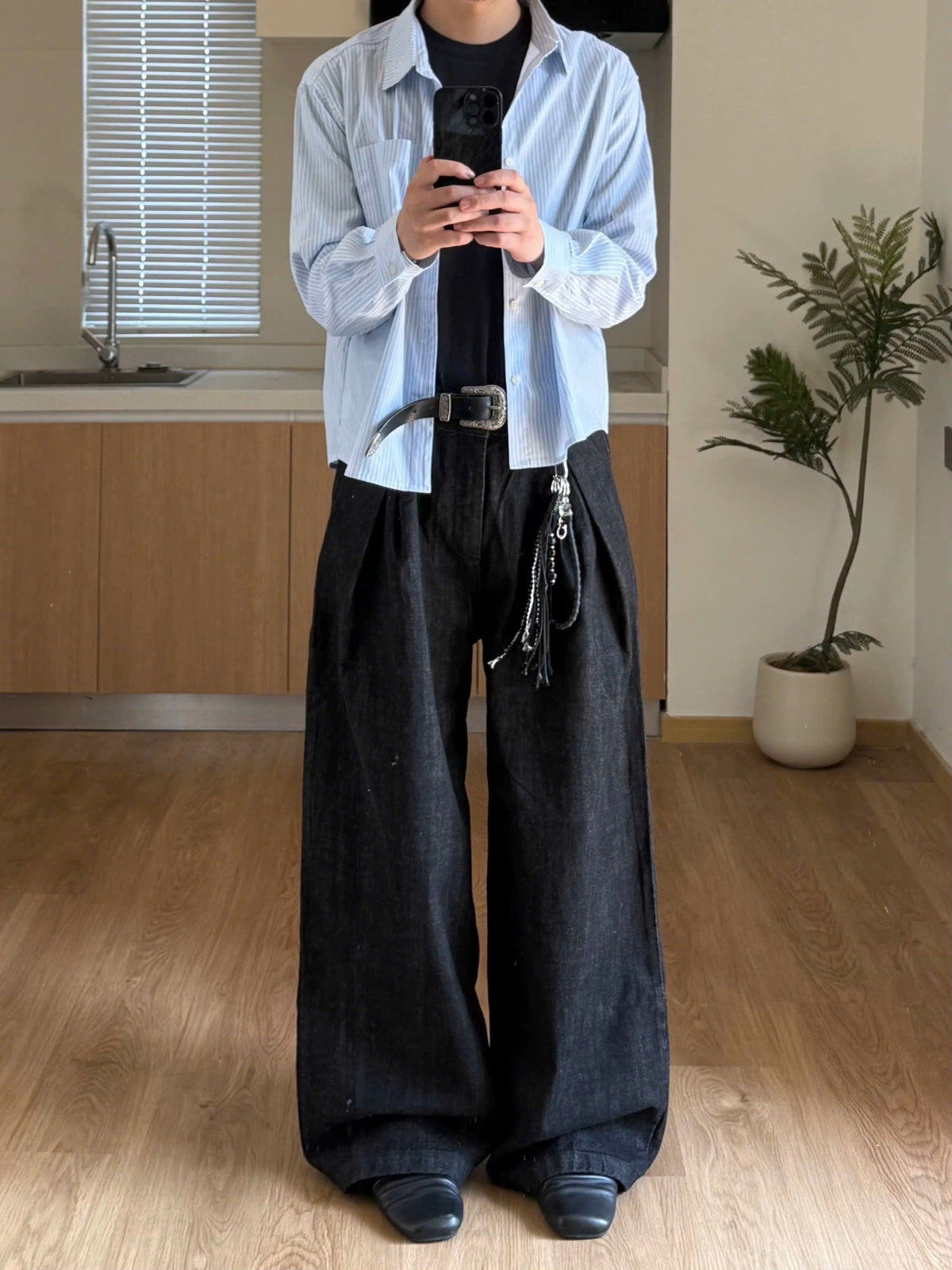 Pleated Baggy Denim