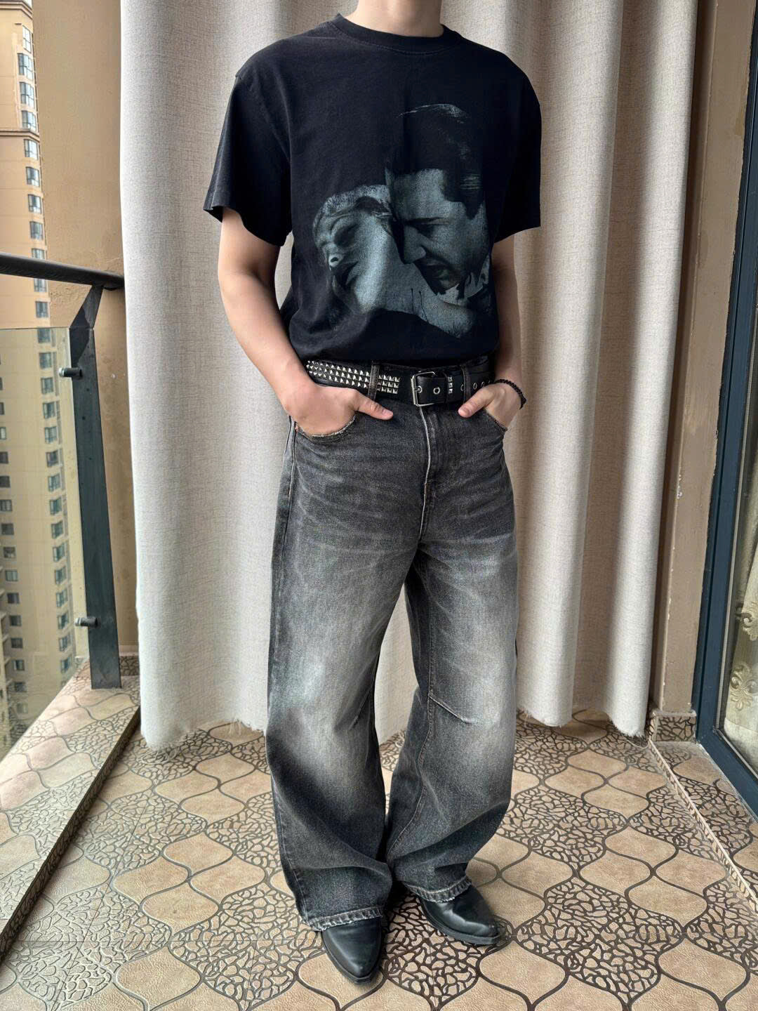 Noir Tee