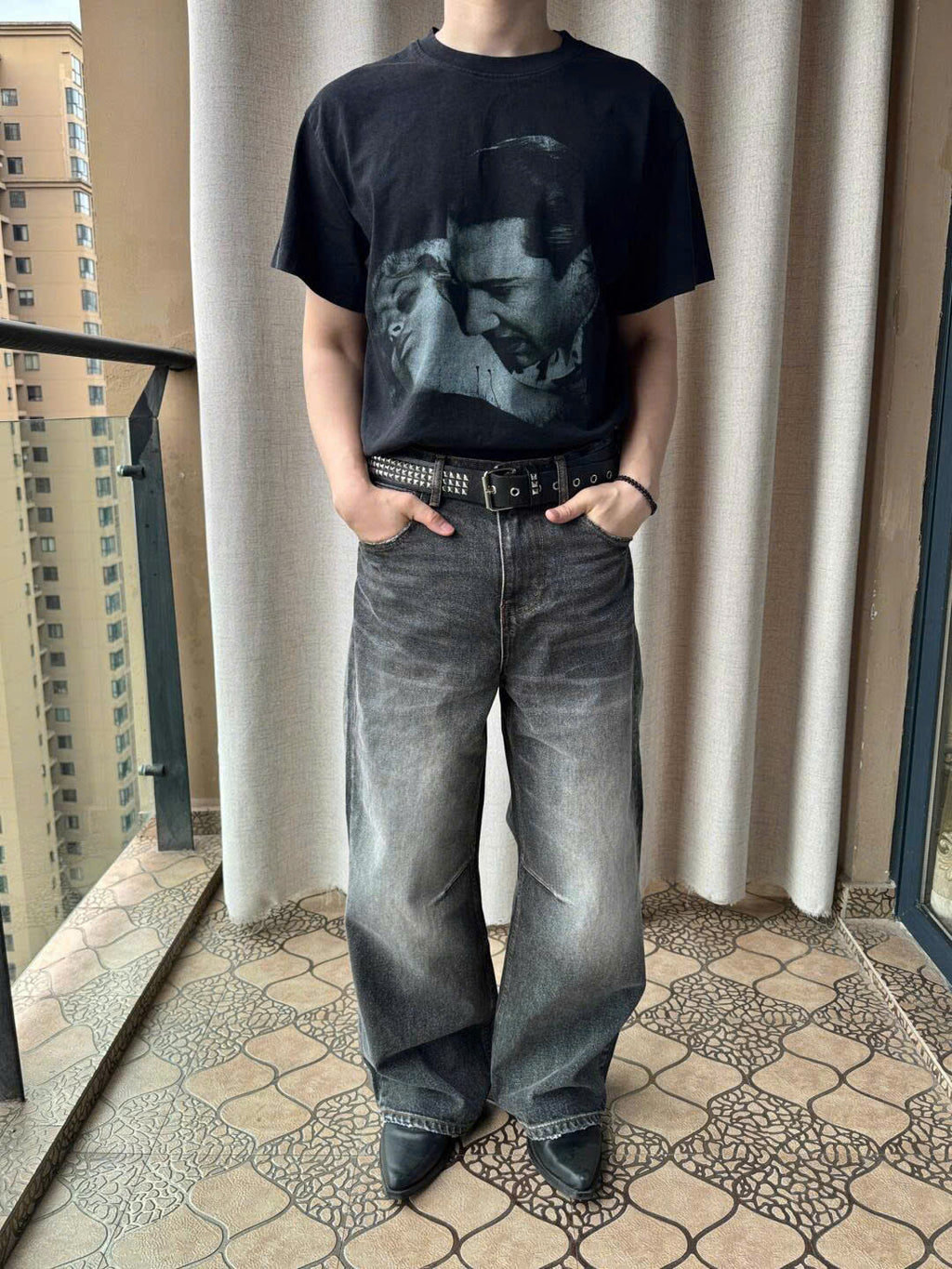 Noir Tee