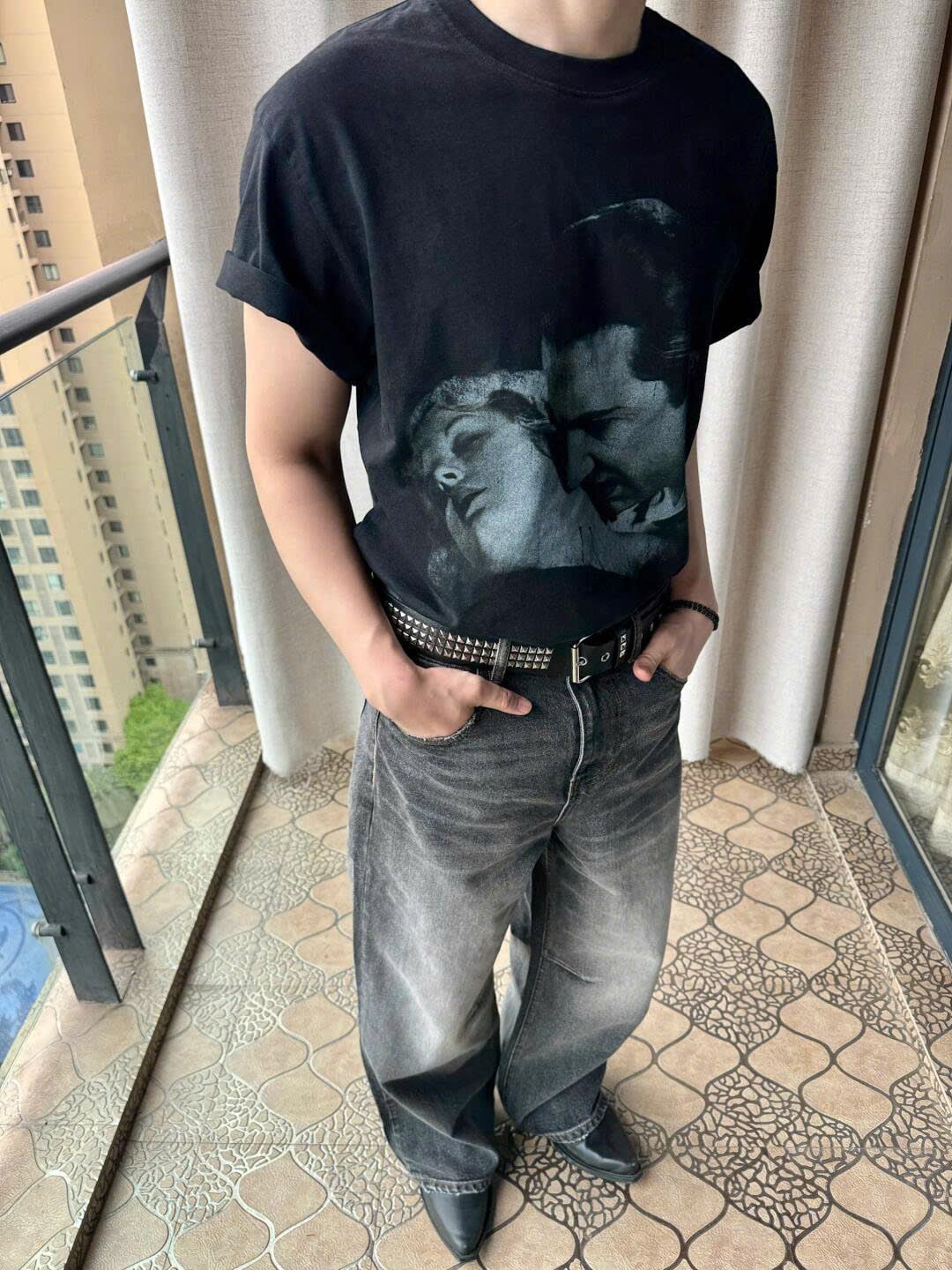 Noir Tee