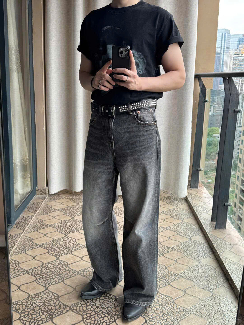 Noir Tee