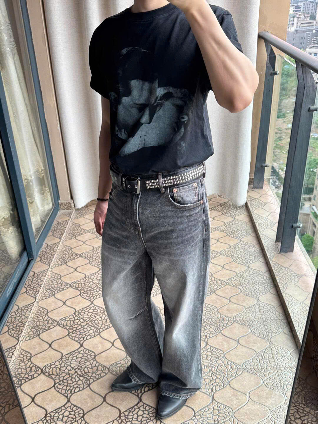 Noir Tee